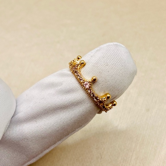 EUC Pandora Pink Sparkling Crown Ring - Picture 7 of 15
